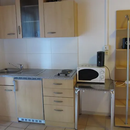 Konukevi Budget Ziegelruh 2*